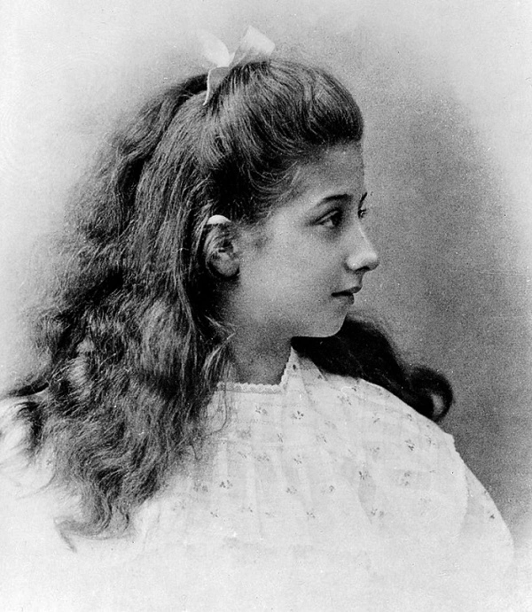 Адриана Јелинек - Мерцедес